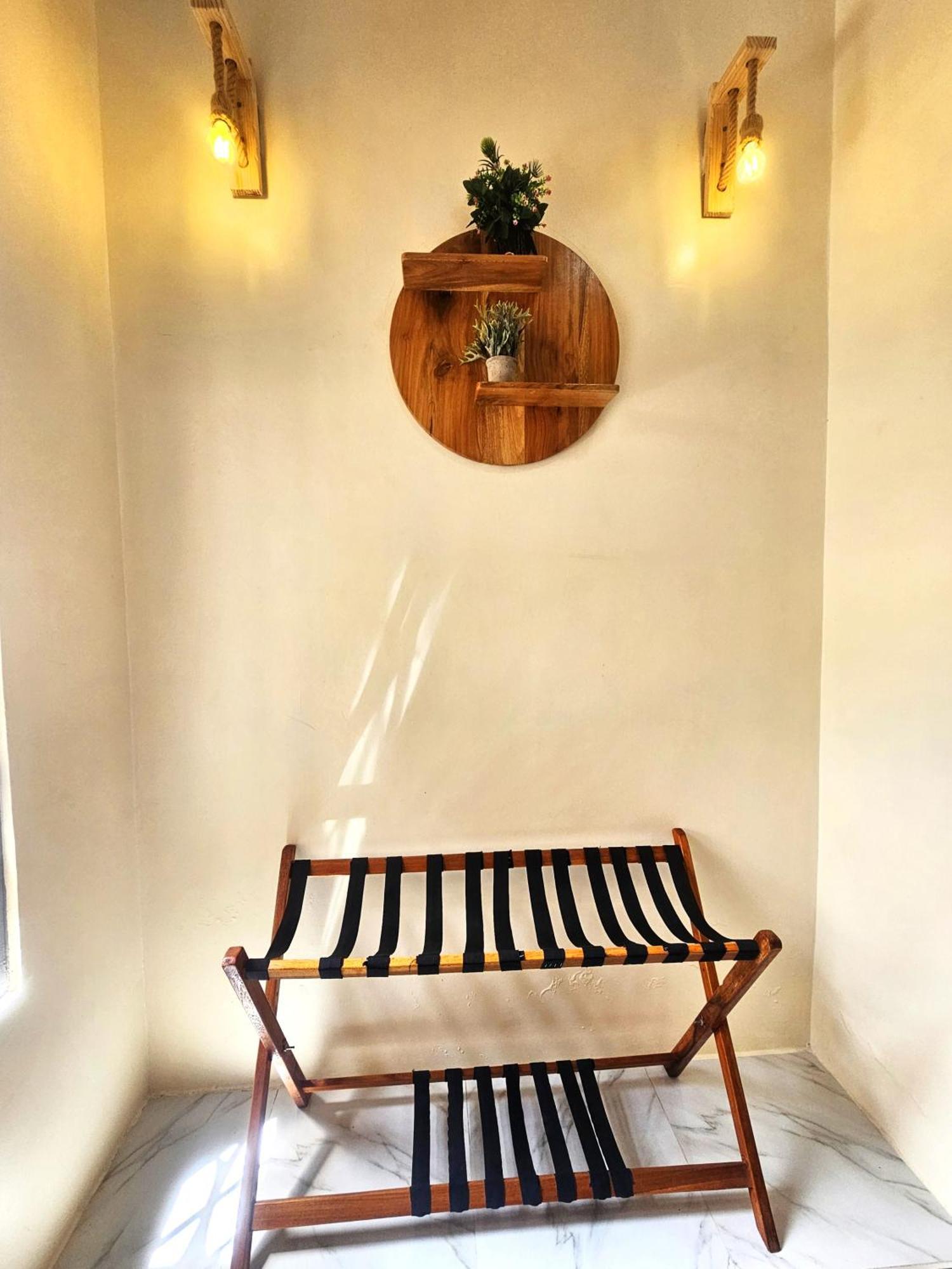 Bed and Breakfast Safi House Boma la Ngombe Экстерьер фото