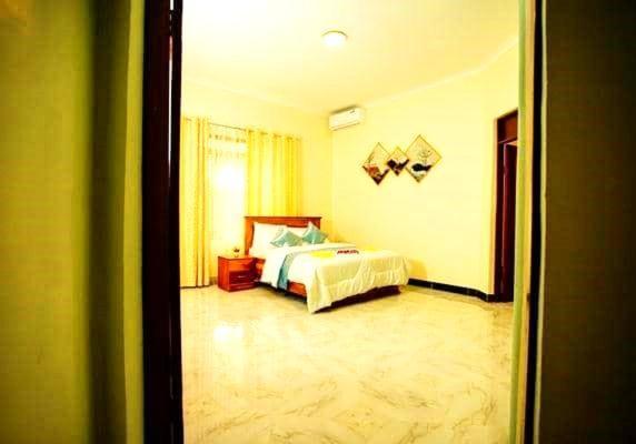 Bed and Breakfast Safi House Boma la Ngombe Экстерьер фото